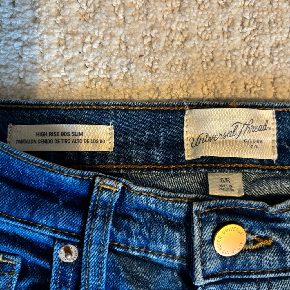 Universal Thread High Rise 90s Slim Jeans - Picture 2 of 5